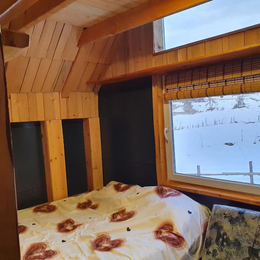 Planinska Koliba Ajdanovici Jelovac Nisicka Visoravan Olovo  Exterior photo